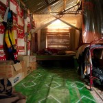 Moreh, noclegownia w sklepiku moje oprowadzacza