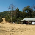 Behiang, szlaban przy check poscie