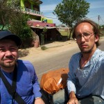 Na dachu rikszy w drodze do Barsany