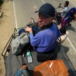 Na dachu rikszy w drodze do Barsany